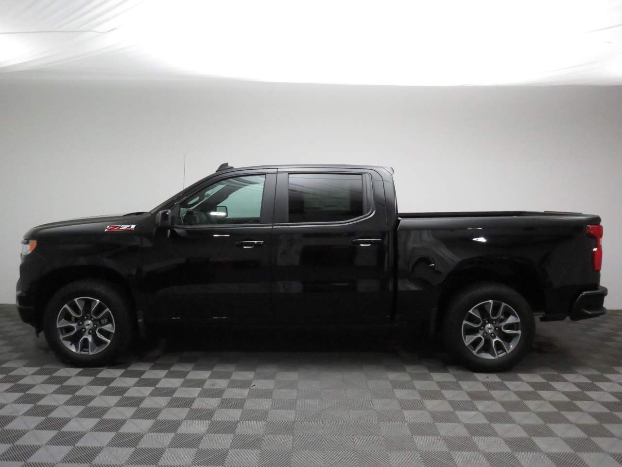 2025 Chevrolet Silverado 1500 Crew Cab RST 4WD