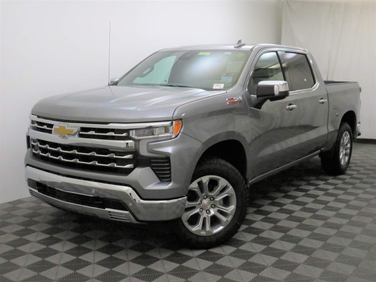 2025 Chevrolet Silverado 1500 Crew Cab LTZ 4WD