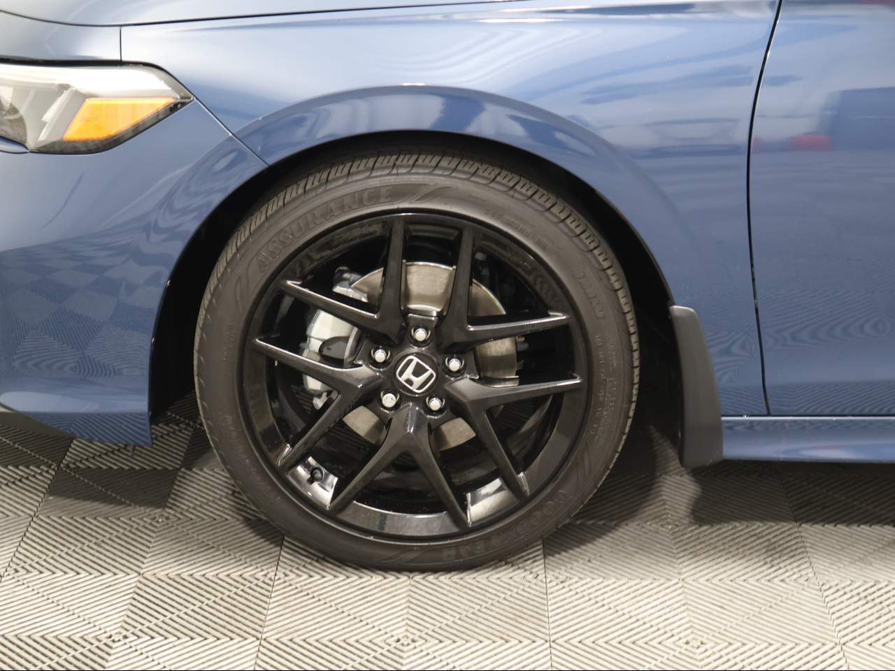 2025 Honda Civic Sport - Photo 6