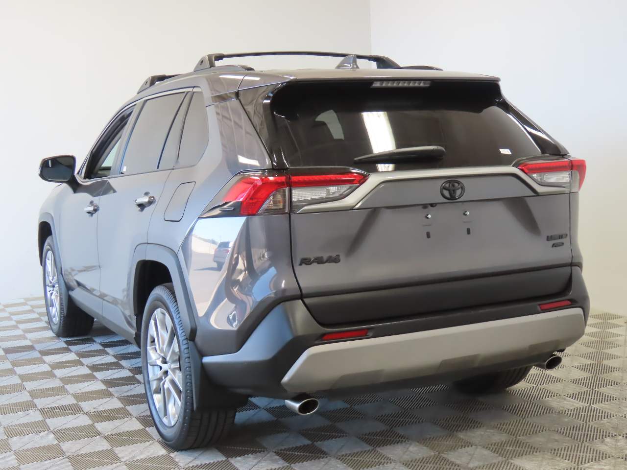 2023 Toyota RAV4 Limited - Photo 3