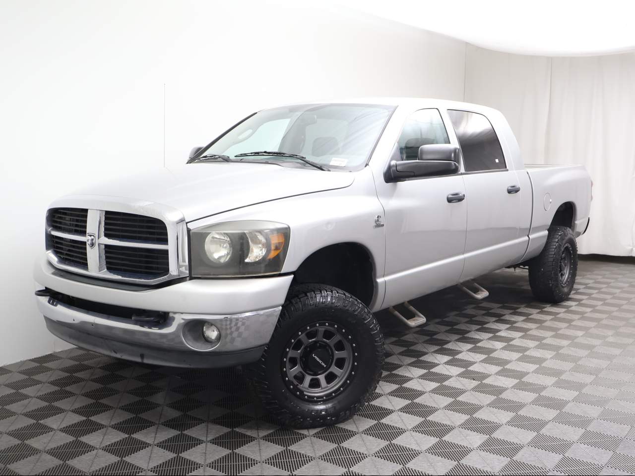 2008 Dodge Ram 2500 SXT Crew Cab