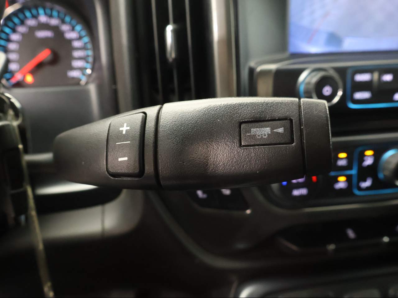 2018 Chevrolet Silverado 1500 LT Crew Cab