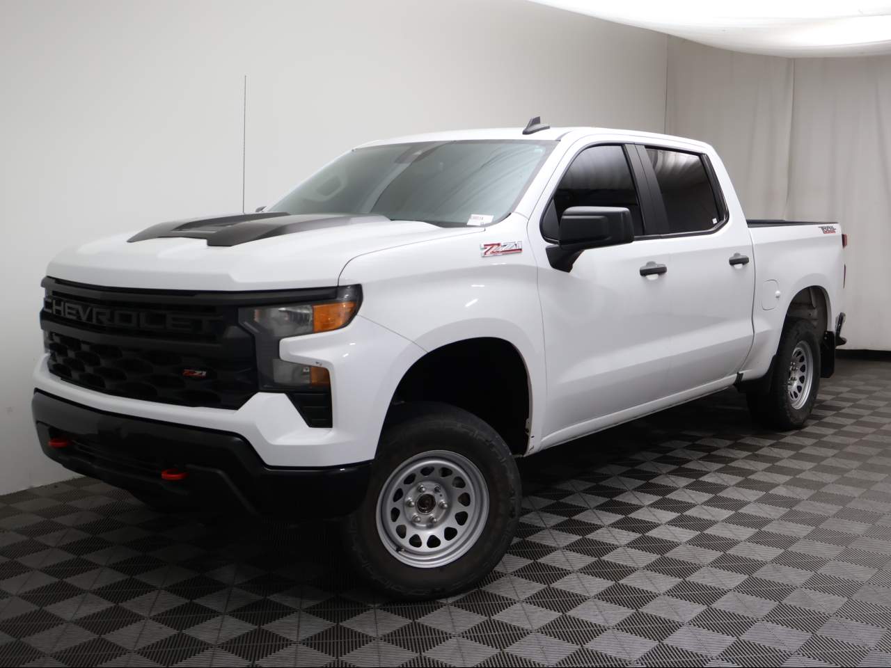 2022 Chevrolet Silverado 1500 Custom Trail Boss Crew Cab