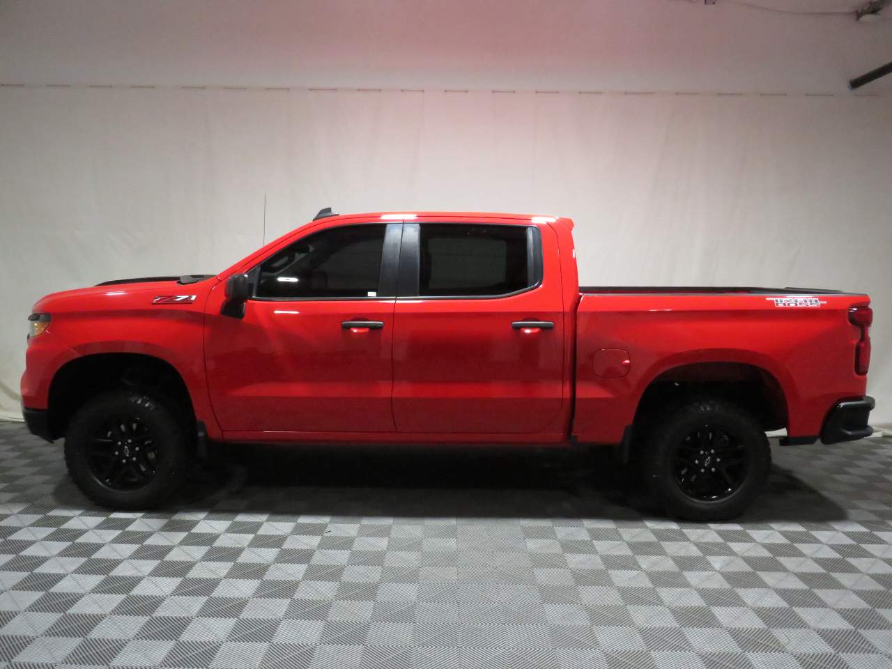 2022 Chevrolet Silverado 1500 Custom Trail Boss Crew Cab