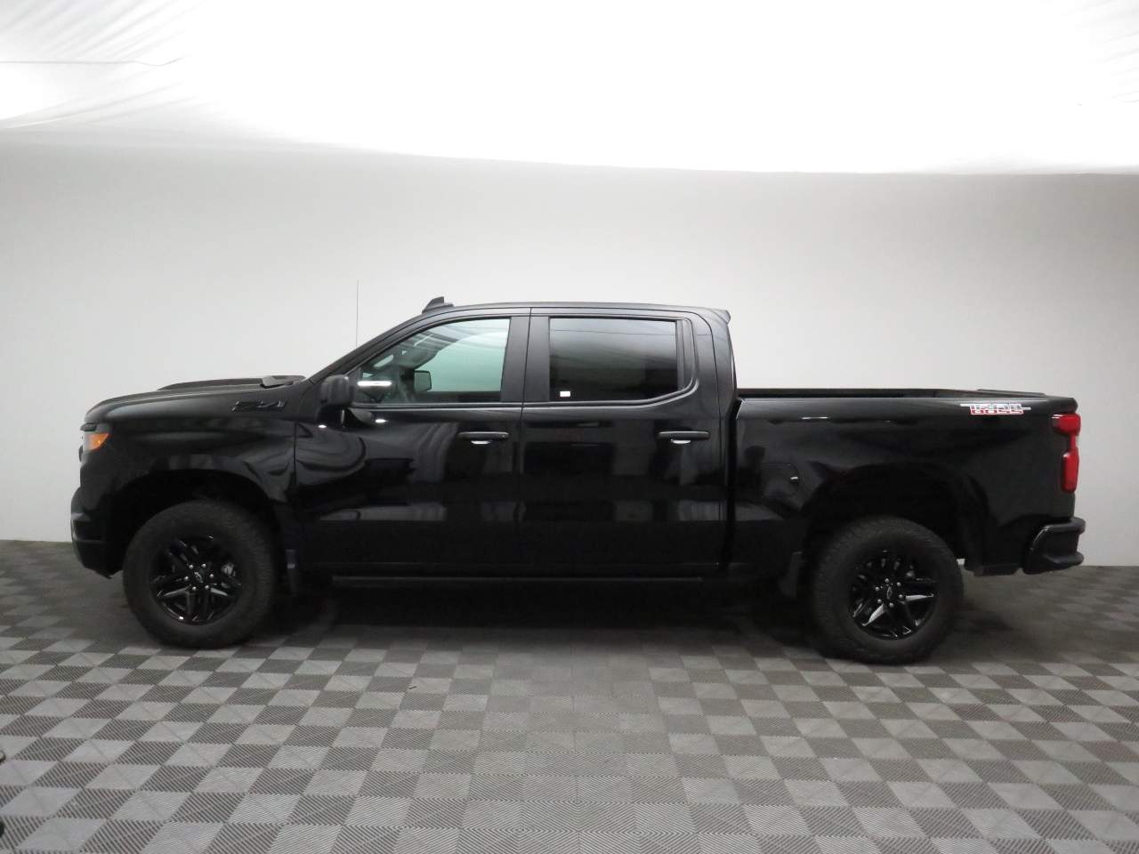 2024 Chevrolet Silverado 1500 Custom Trail Boss Crew Cab