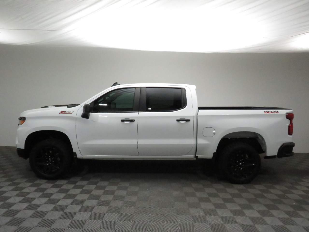 2024 Chevrolet Silverado 1500 Custom Trail Boss Crew Cab