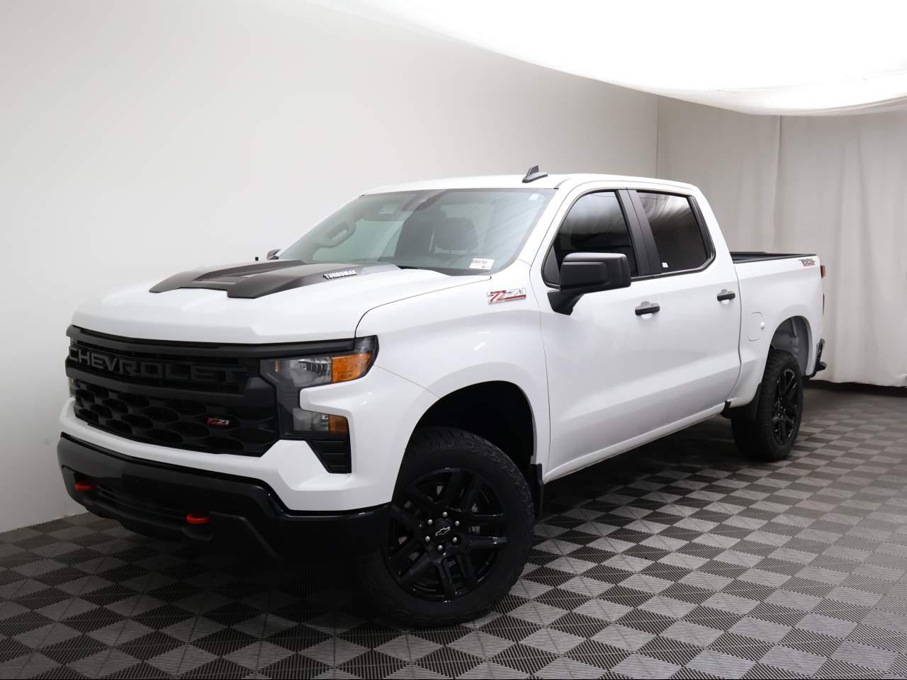 2024 Chevrolet Silverado 1500 Custom Trail Boss Crew Cab
