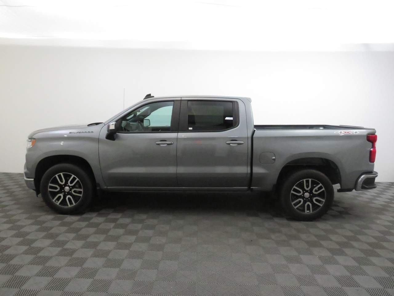 2023 Chevrolet Silverado 1500 LT Crew Cab