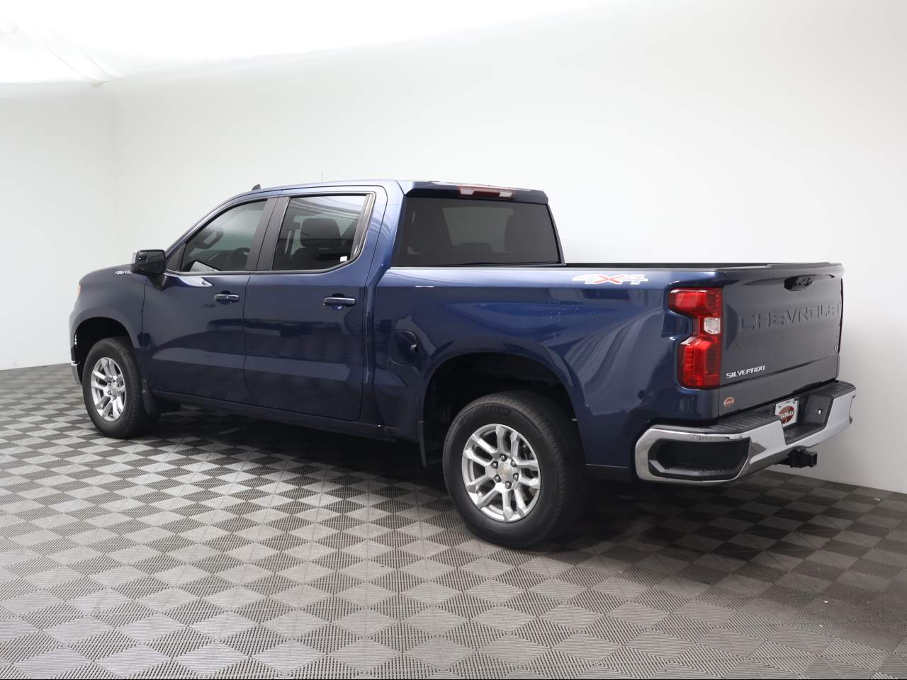 2023 Chevrolet Silverado 1500 LT Crew Cab