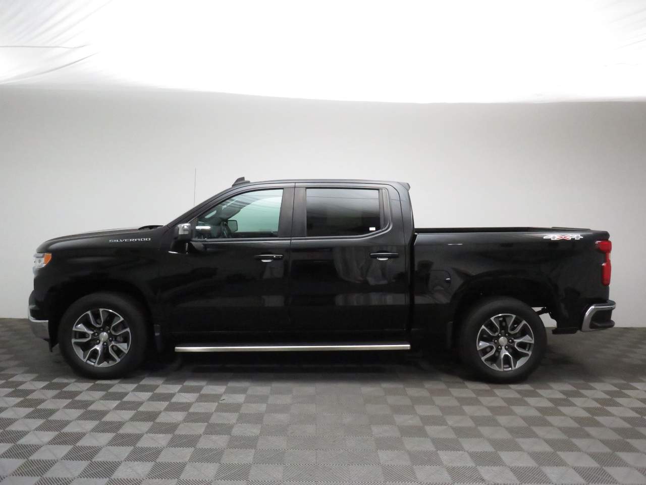 2023 Chevrolet Silverado 1500 LT Crew Cab