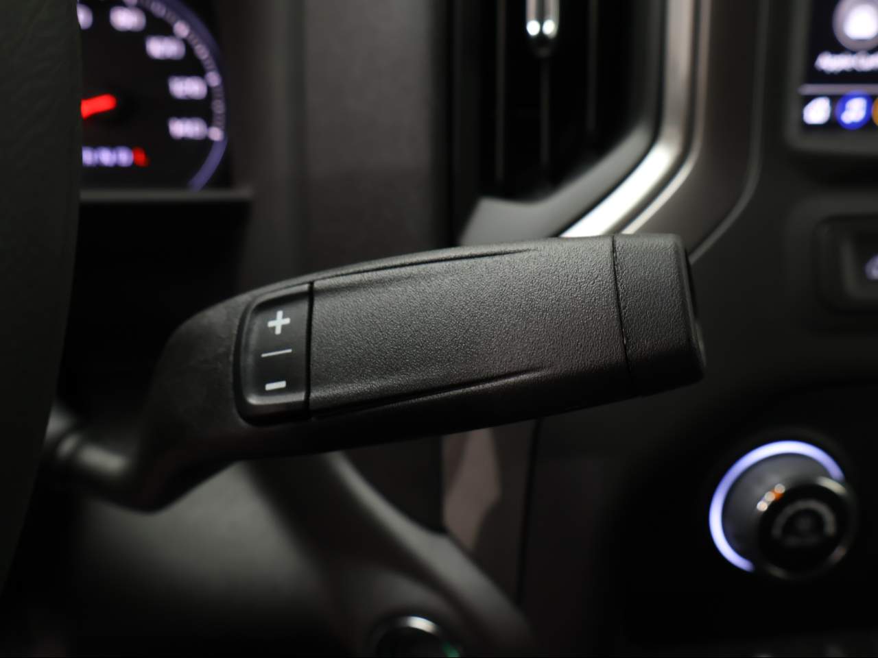 2026 Chevrolet Silverado 1500 Crew Cab Custom Trail Boss 4WD