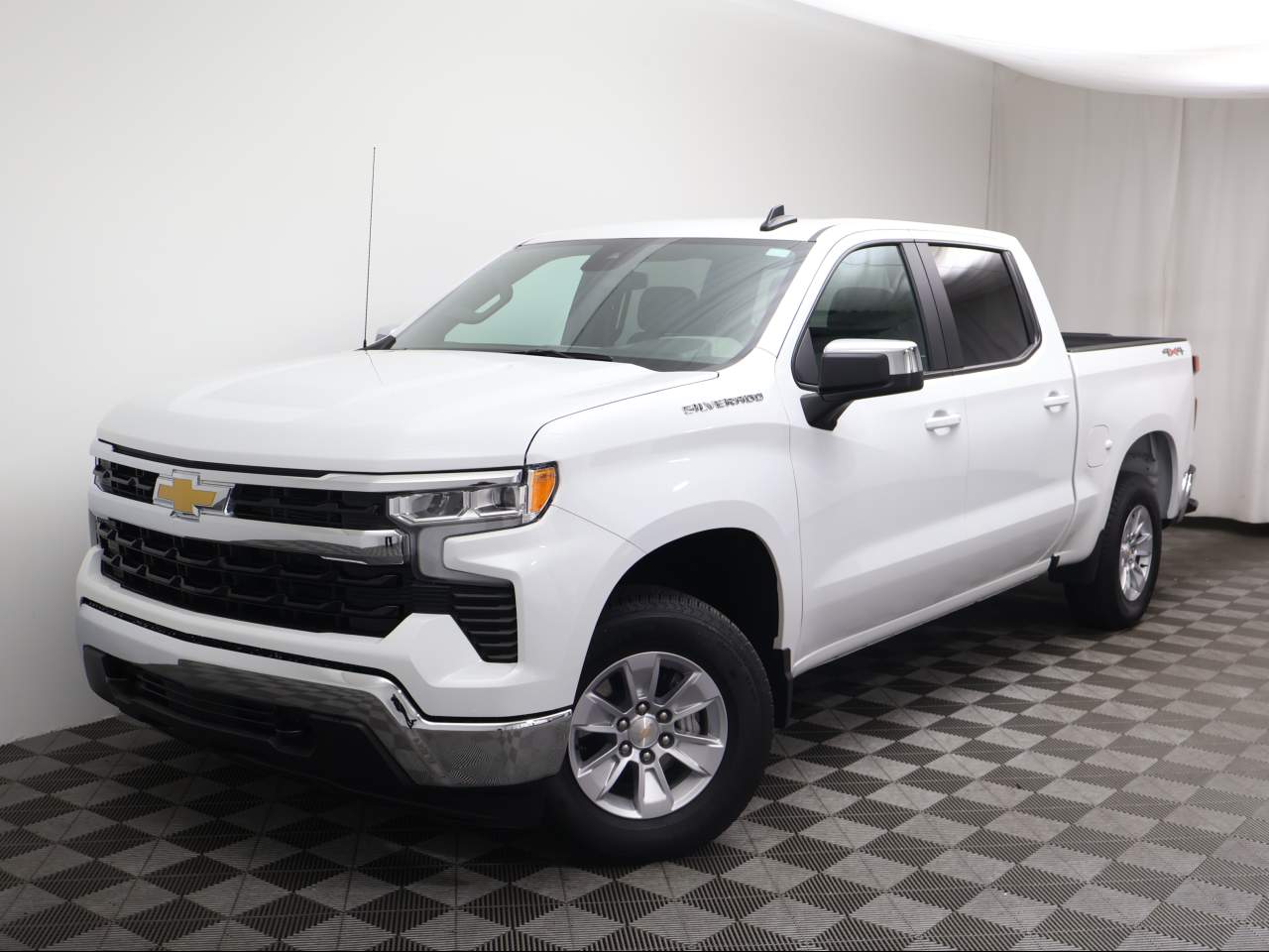 2026 Chevrolet Silverado 1500 Crew Cab LT 4WD