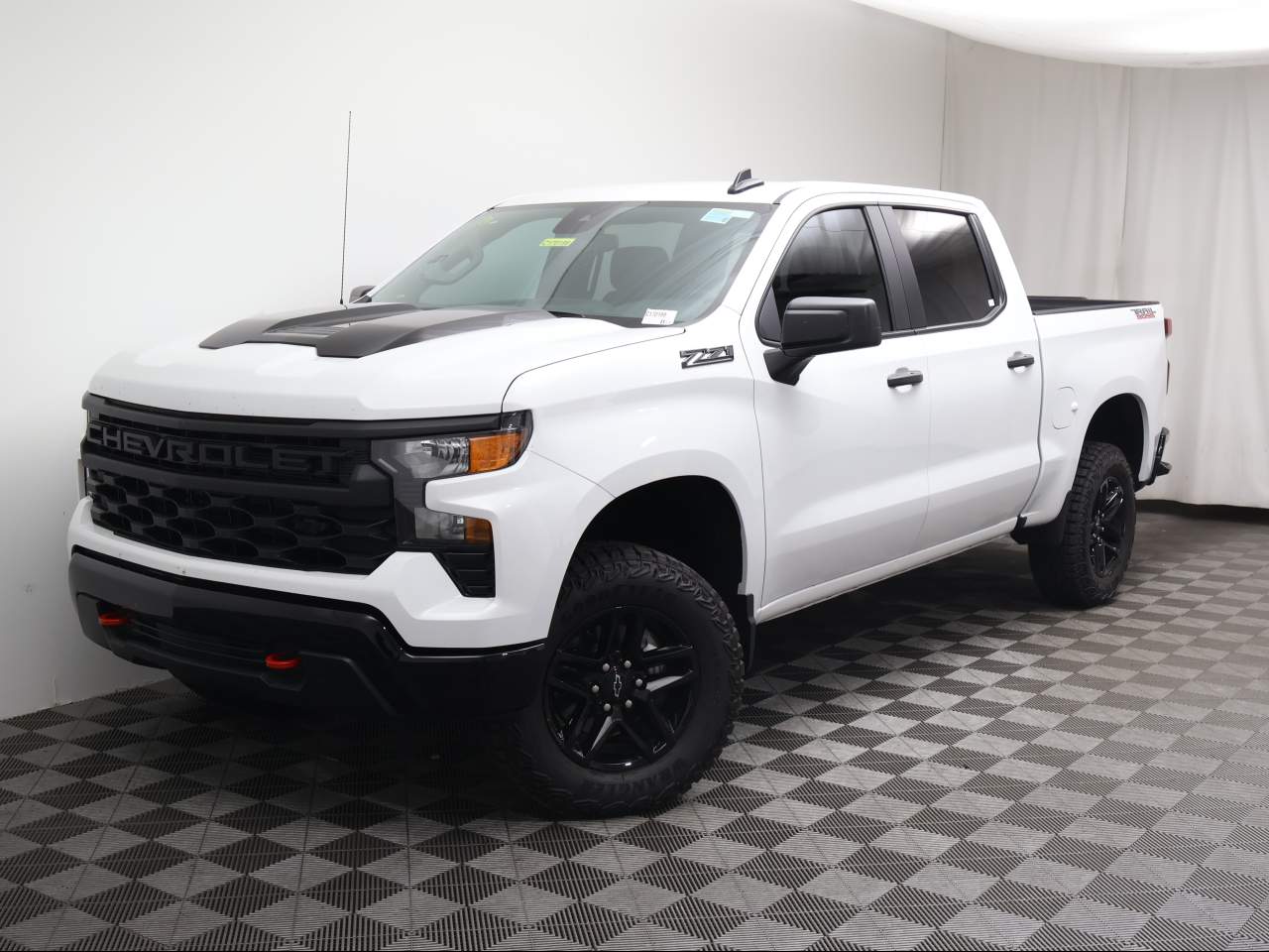 2026 Chevrolet Silverado 1500 Crew Cab Custom Trail Boss 4WD