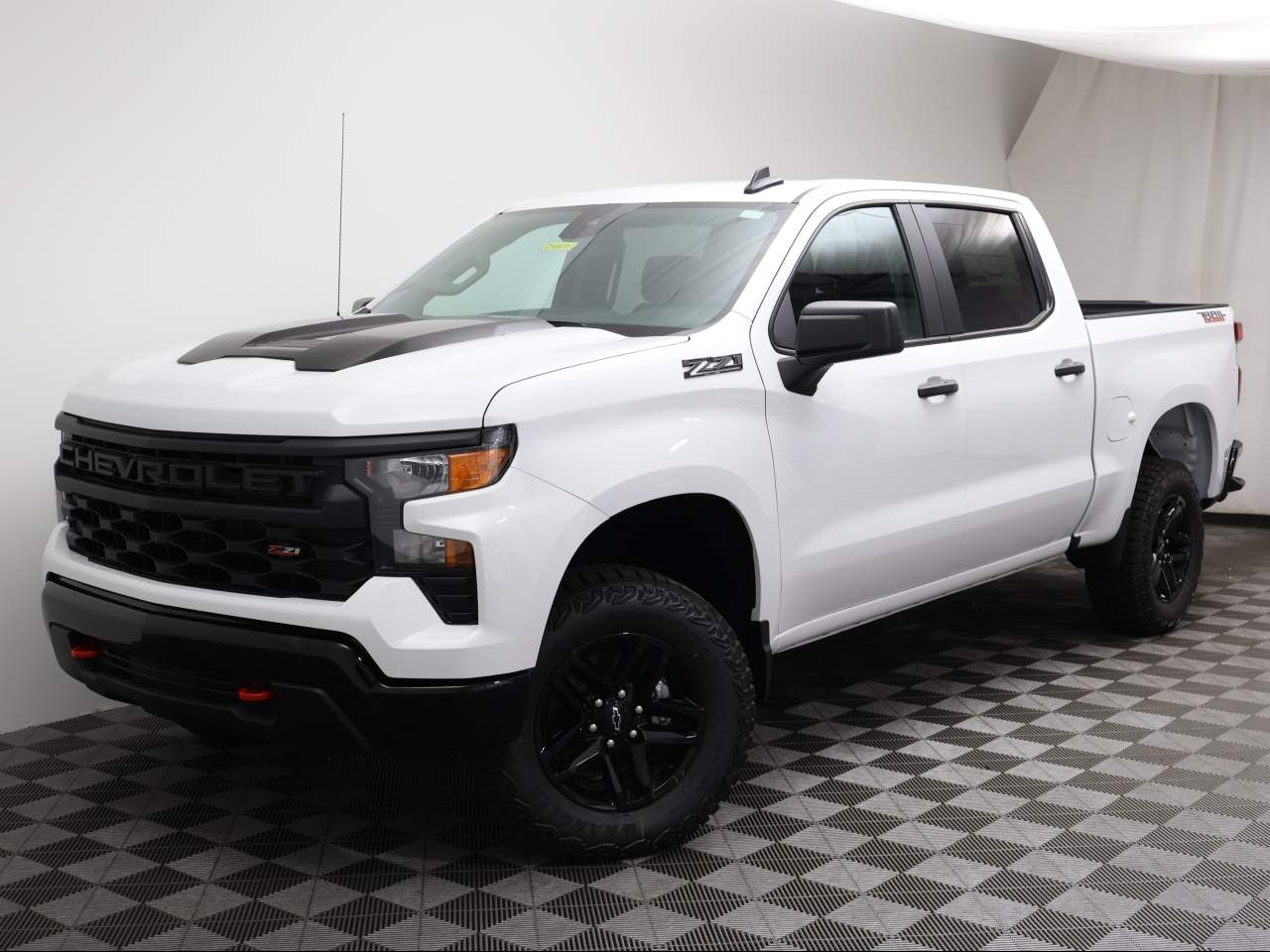 2026 Chevrolet Silverado 1500 Crew Cab Custom Trail Boss 4WD