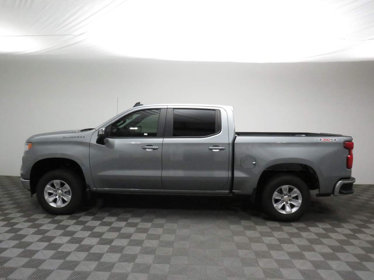 2025 Chevrolet Silverado 1500 LT Crew Cab