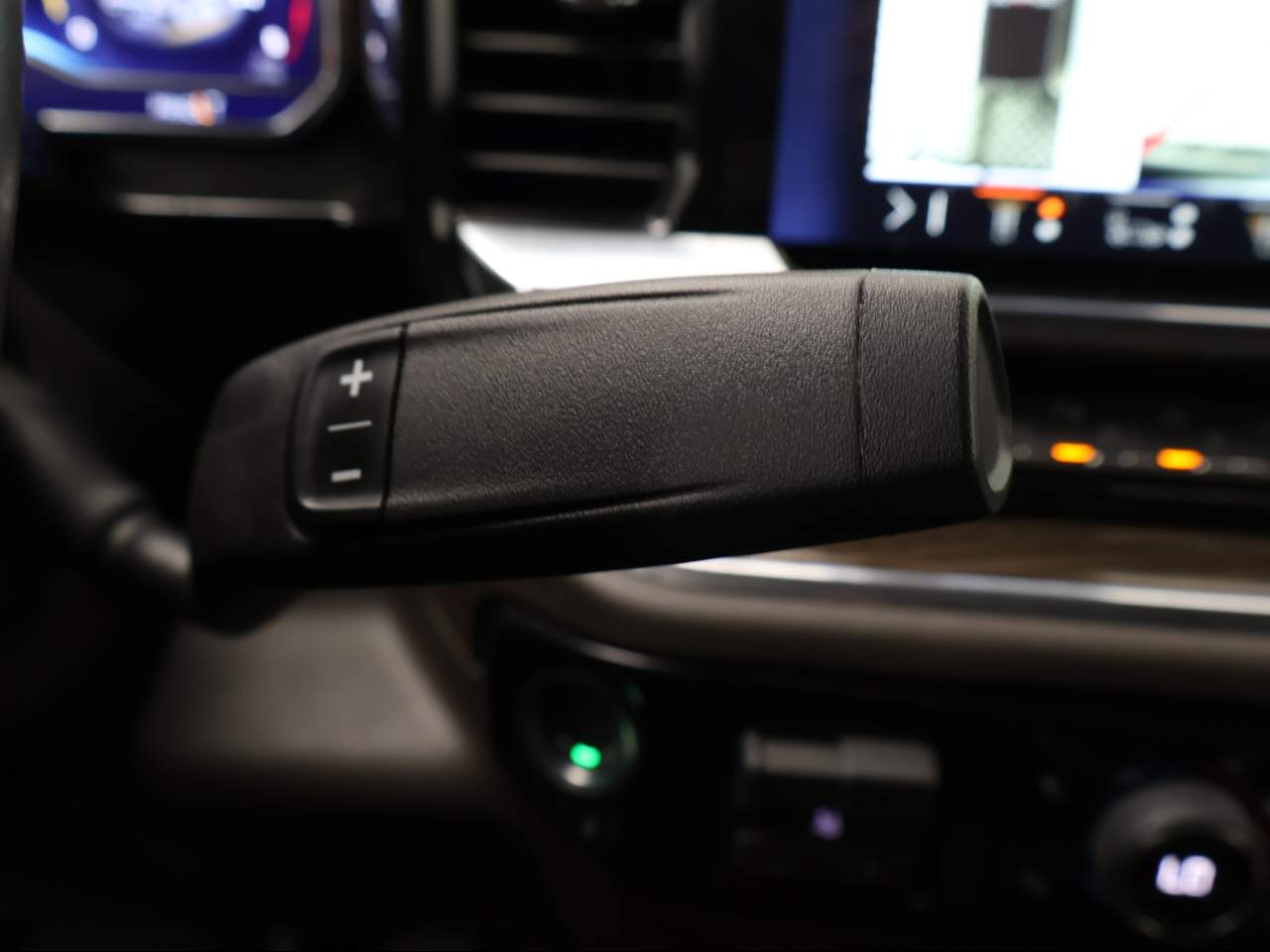 2025 Chevrolet Silverado 1500 LT Crew Cab