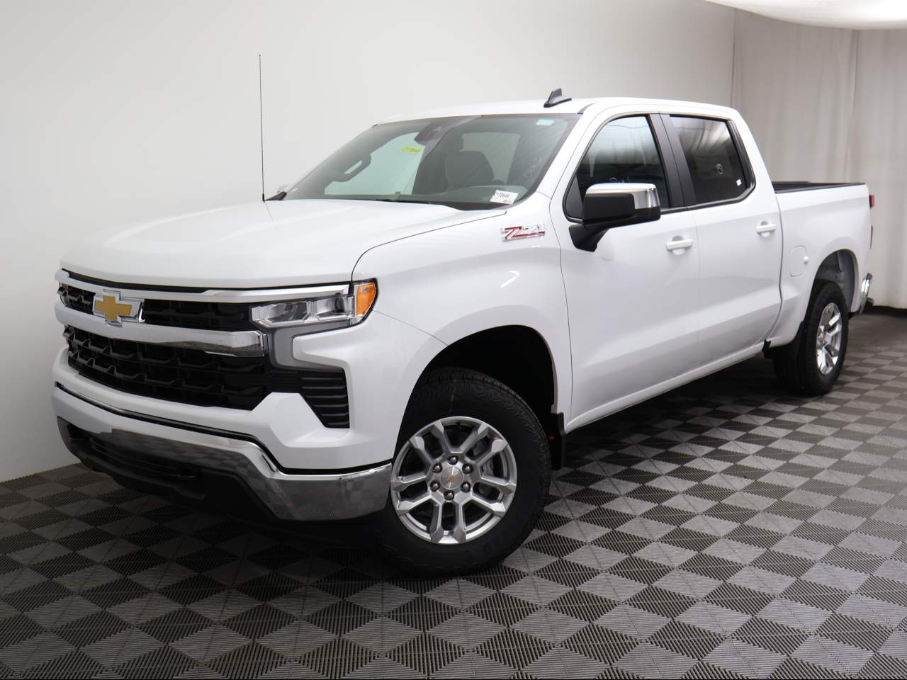 2026 Chevrolet Silverado 1500 Crew Cab 1LT 4WD
