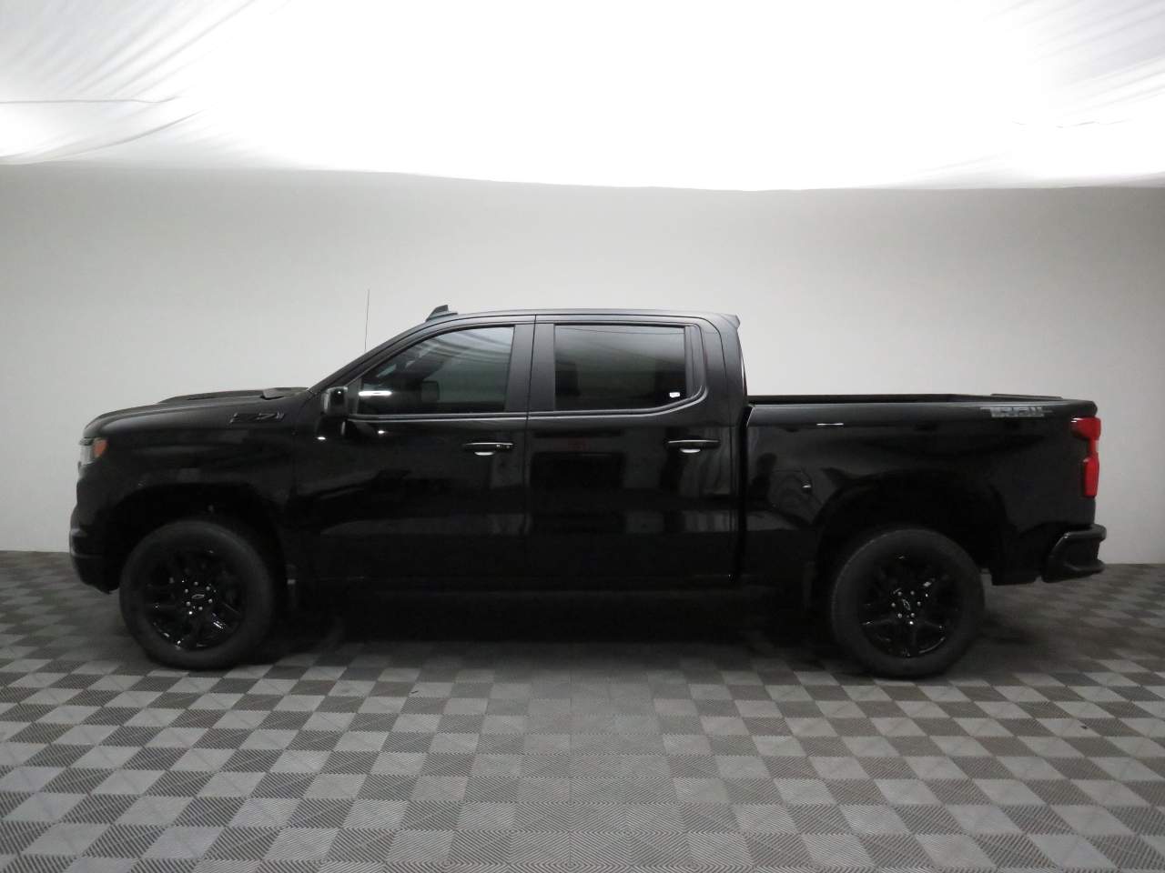 2025 Chevrolet Silverado 1500 Crew Cab 2LT Trail Boss 4WD