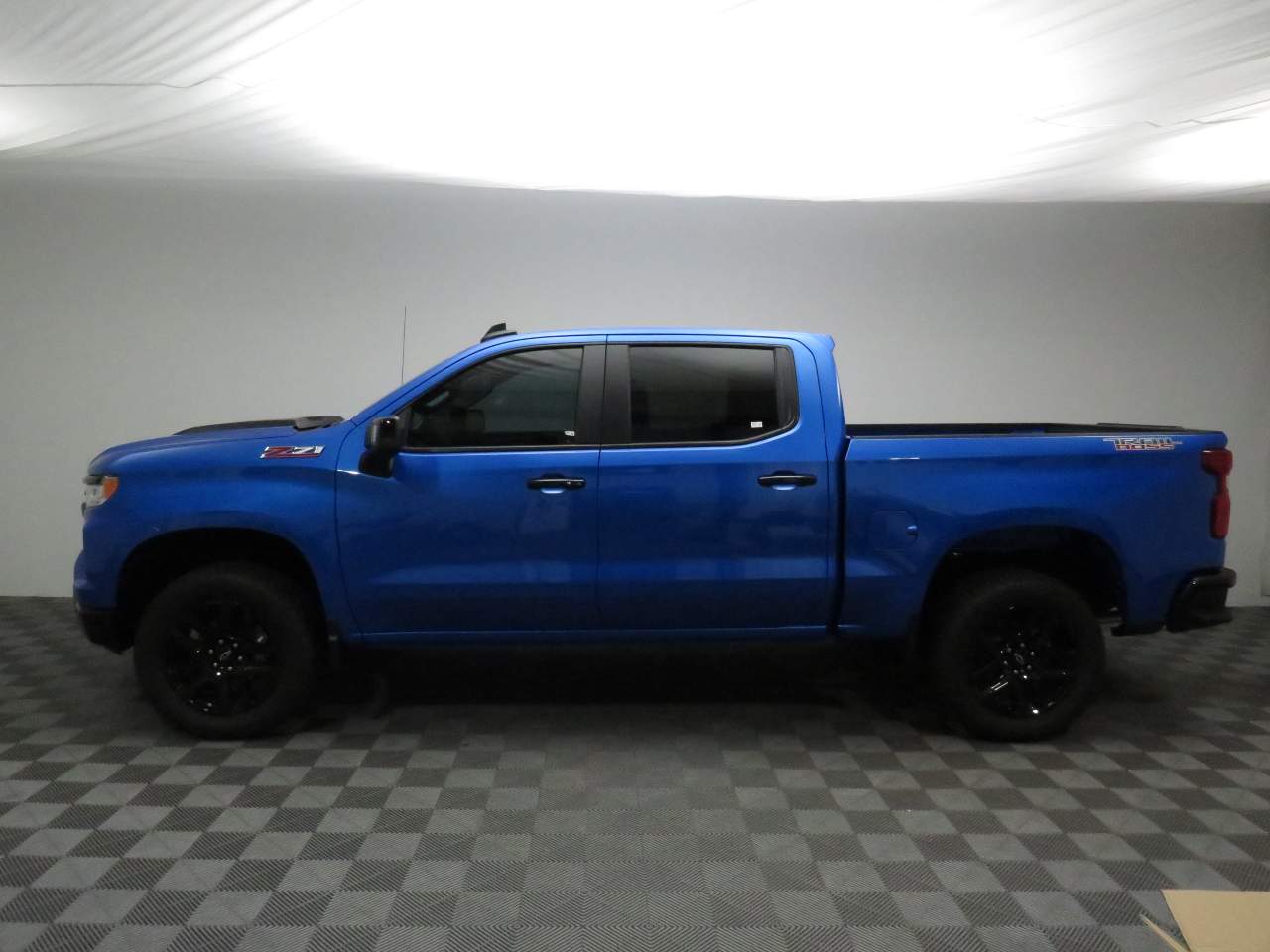 2025 Chevrolet Silverado 1500 Crew Cab 2LT Trail Boss 4WD