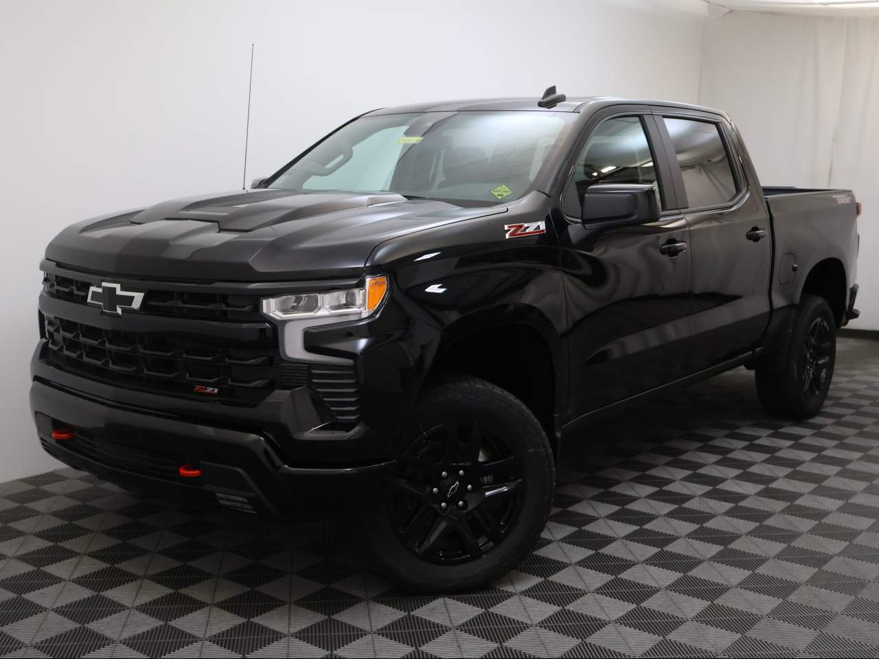 2025 Chevrolet Silverado 1500 Crew Cab 2LT Trail Boss 4WD