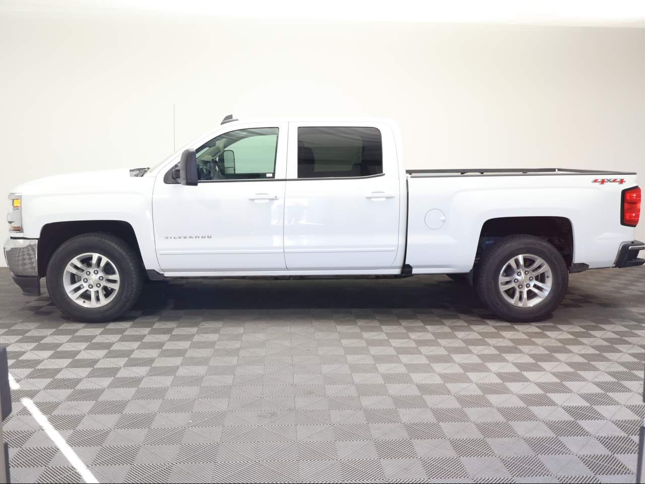 2017 Chevrolet Silverado 1500 LT Crew Cab