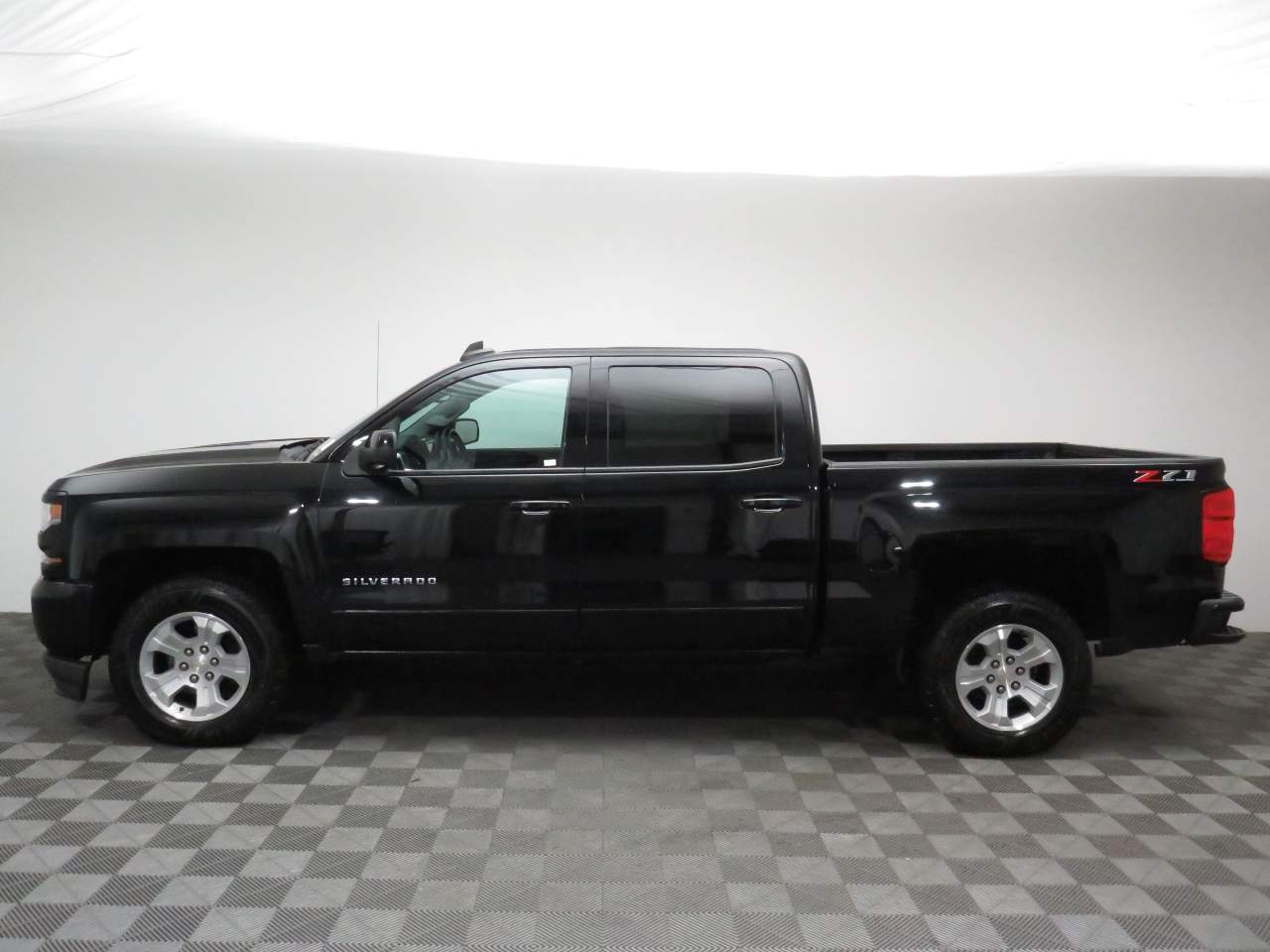 2018 Chevrolet Silverado 1500 LT Z71 Crew Cab