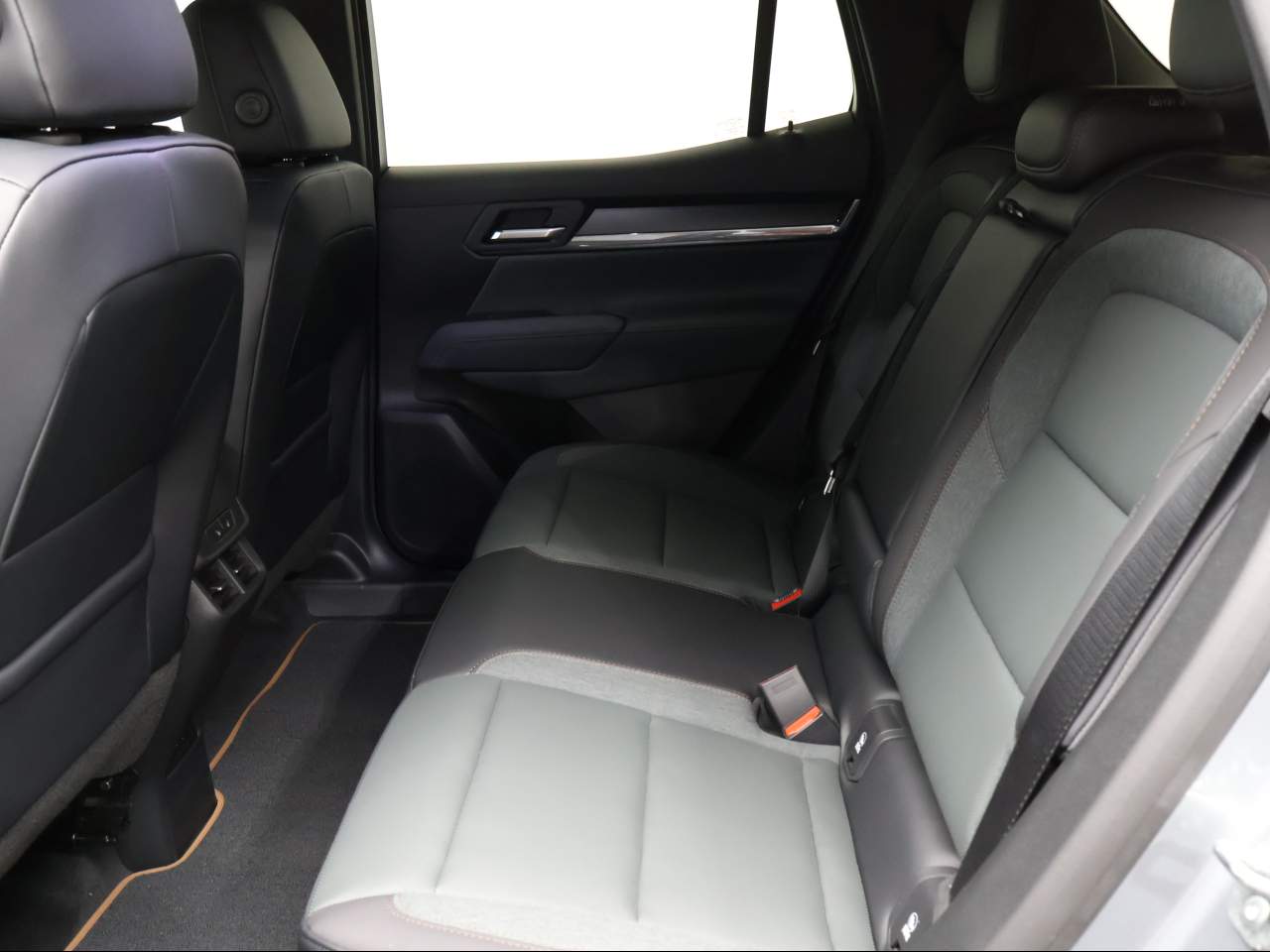 2026 GMC Terrain AT4 - Photo 9