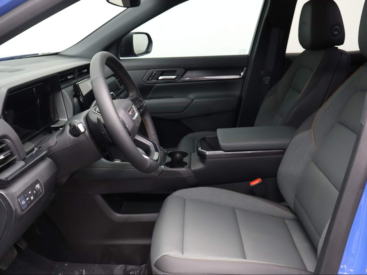2026 GMC Terrain AT4 - Photo 8
