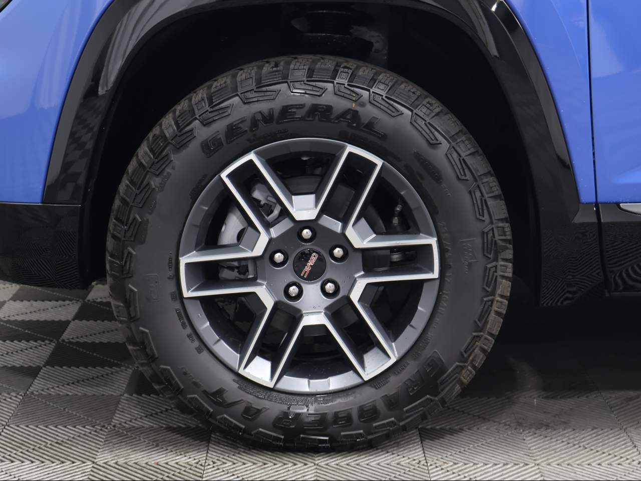 2026 GMC Terrain AT4 - Photo 6