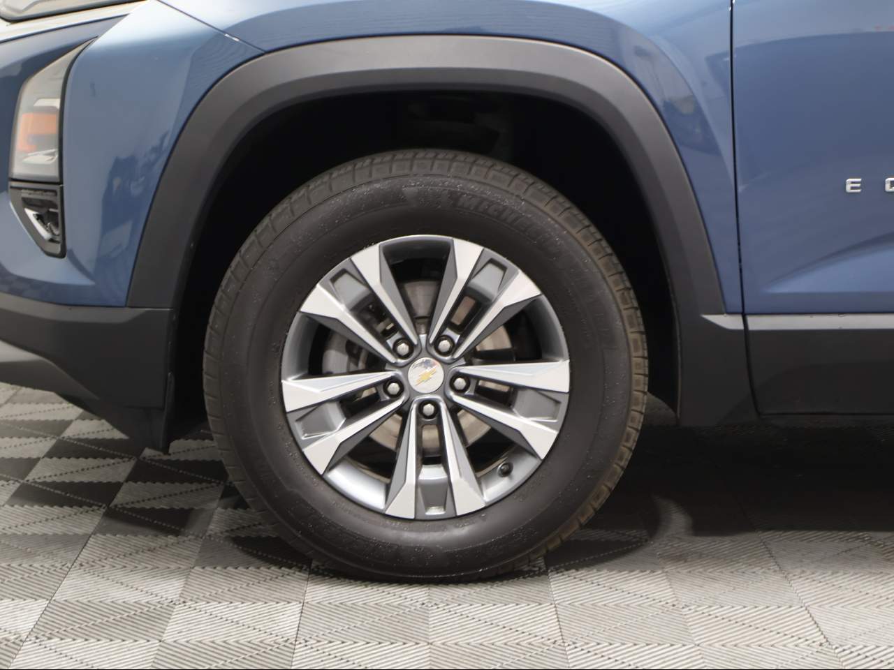 2025 Chevrolet Equinox LT - Photo 6