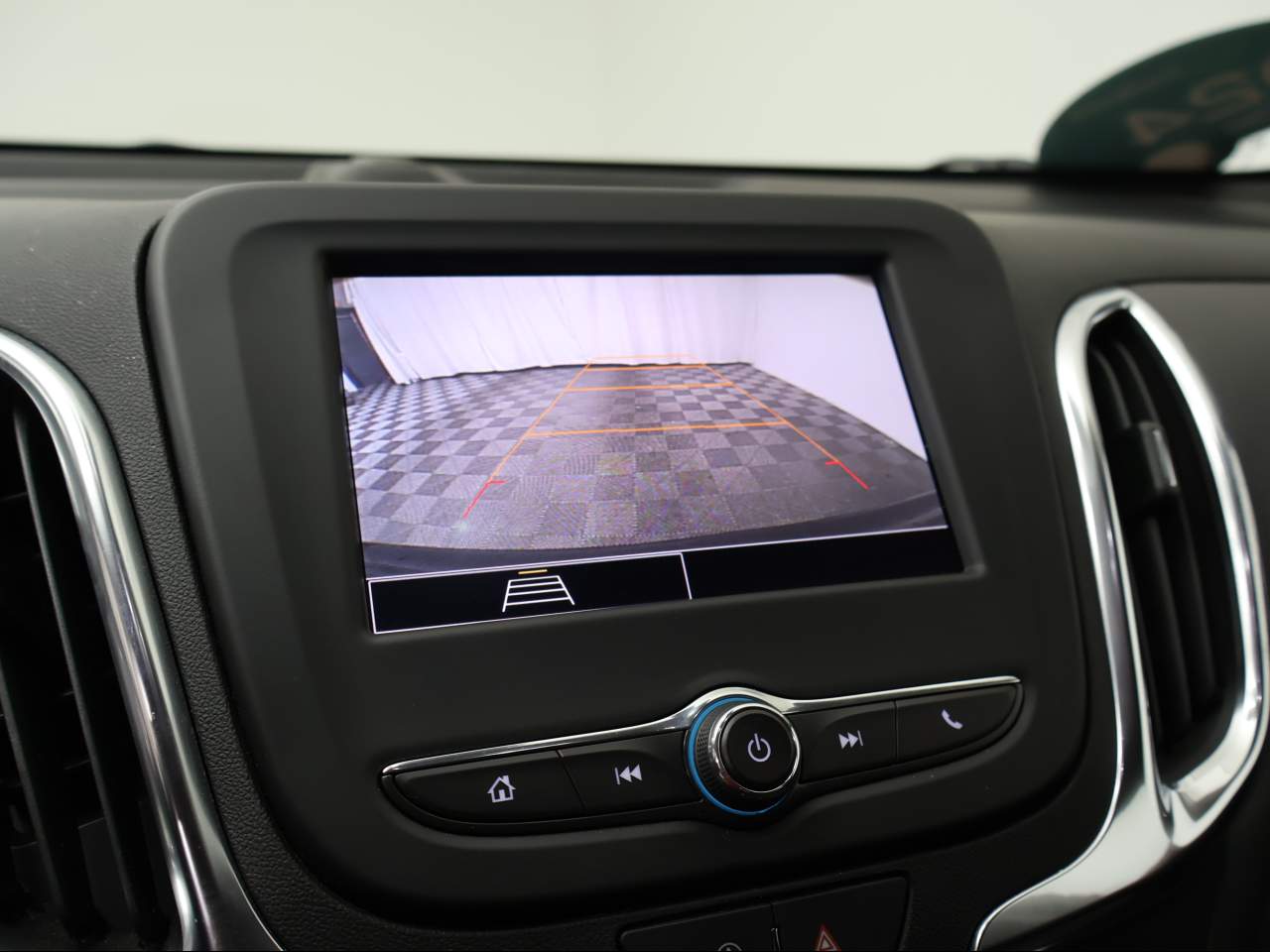 2024 Chevrolet Equinox LT - Photo 13