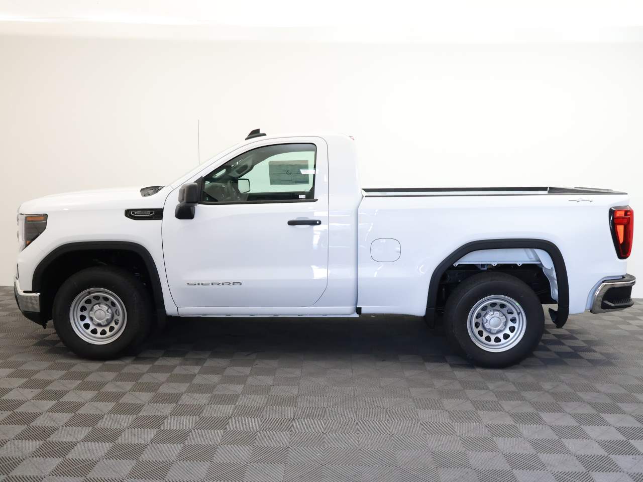 2025 GMC Sierra 1500 Pro 4WD