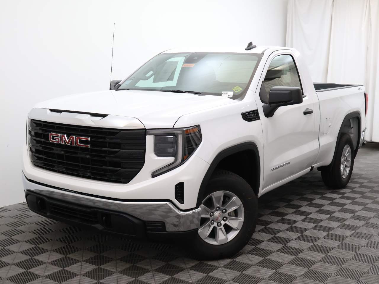 2025 GMC Sierra 1500 Pro 4WD