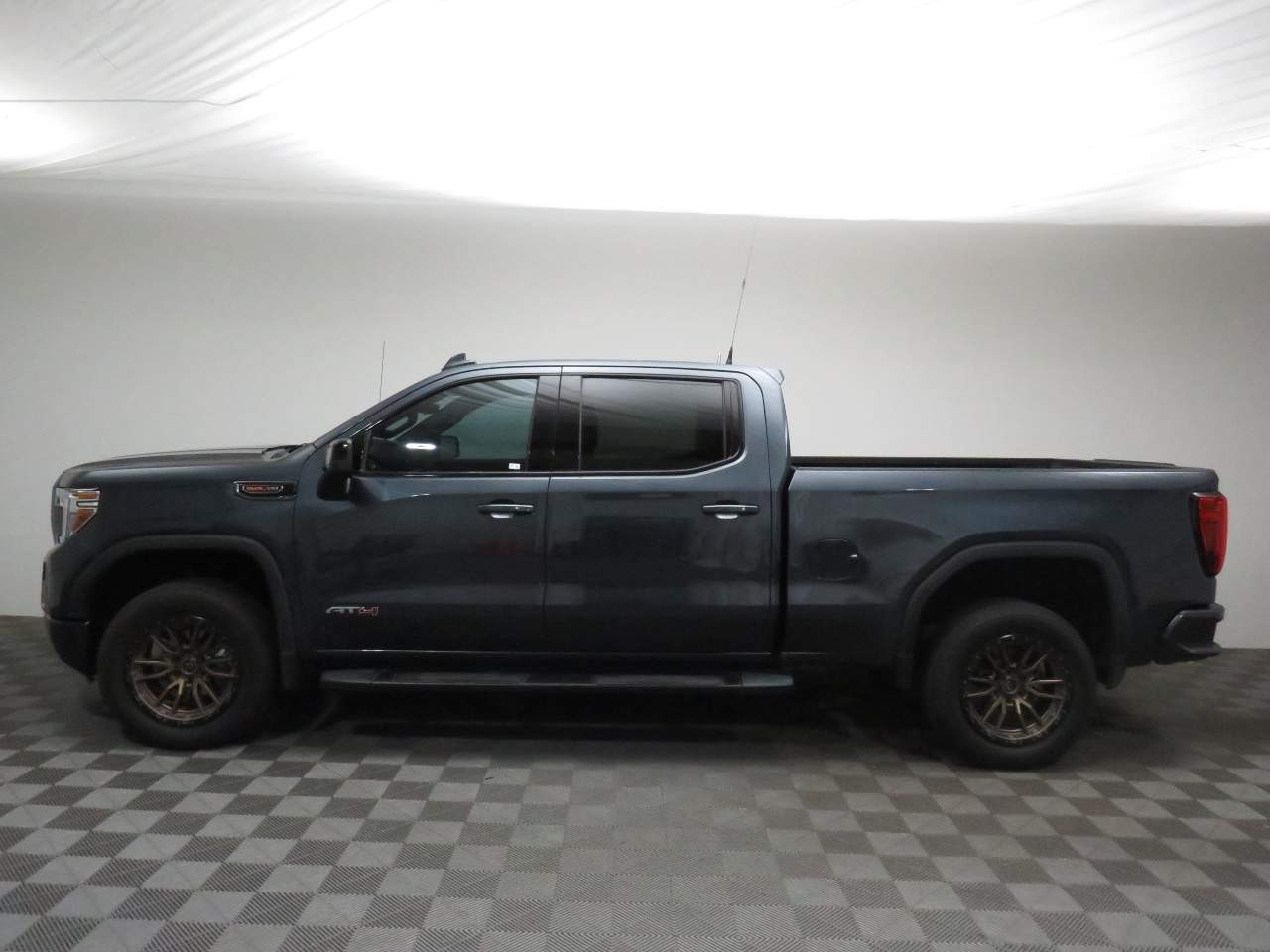 2020 GMC Sierra 1500 AT4 Crew Cab