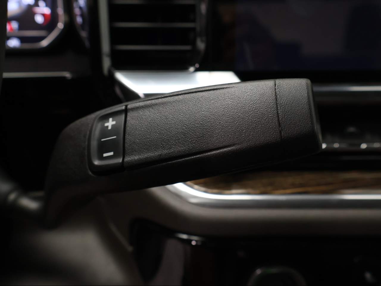 2024 GMC Sierra 1500 Crew Cab SLE 4WD