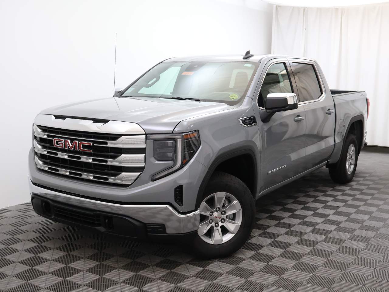 2024 GMC Sierra 1500 Crew Cab SLE 4WD