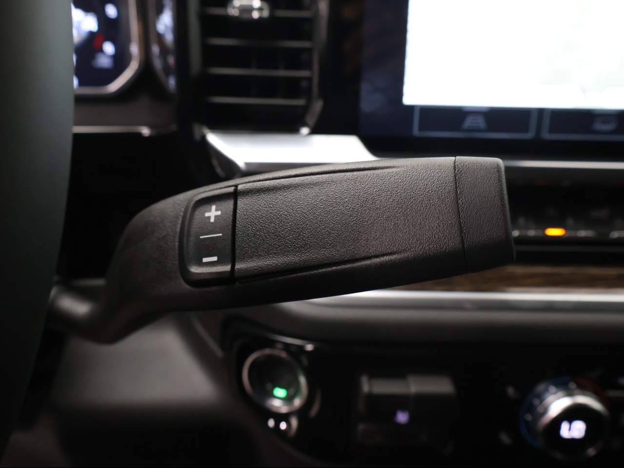 2026 GMC Sierra 1500 Crew Cab SLE 4WD