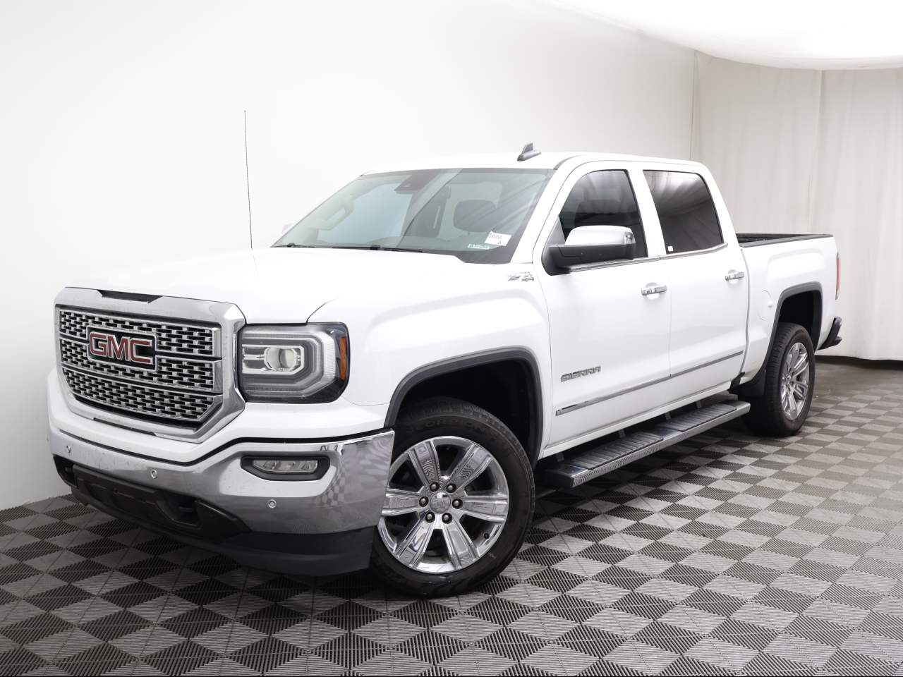 2018 GMC Sierra 1500 SLT Crew Cab