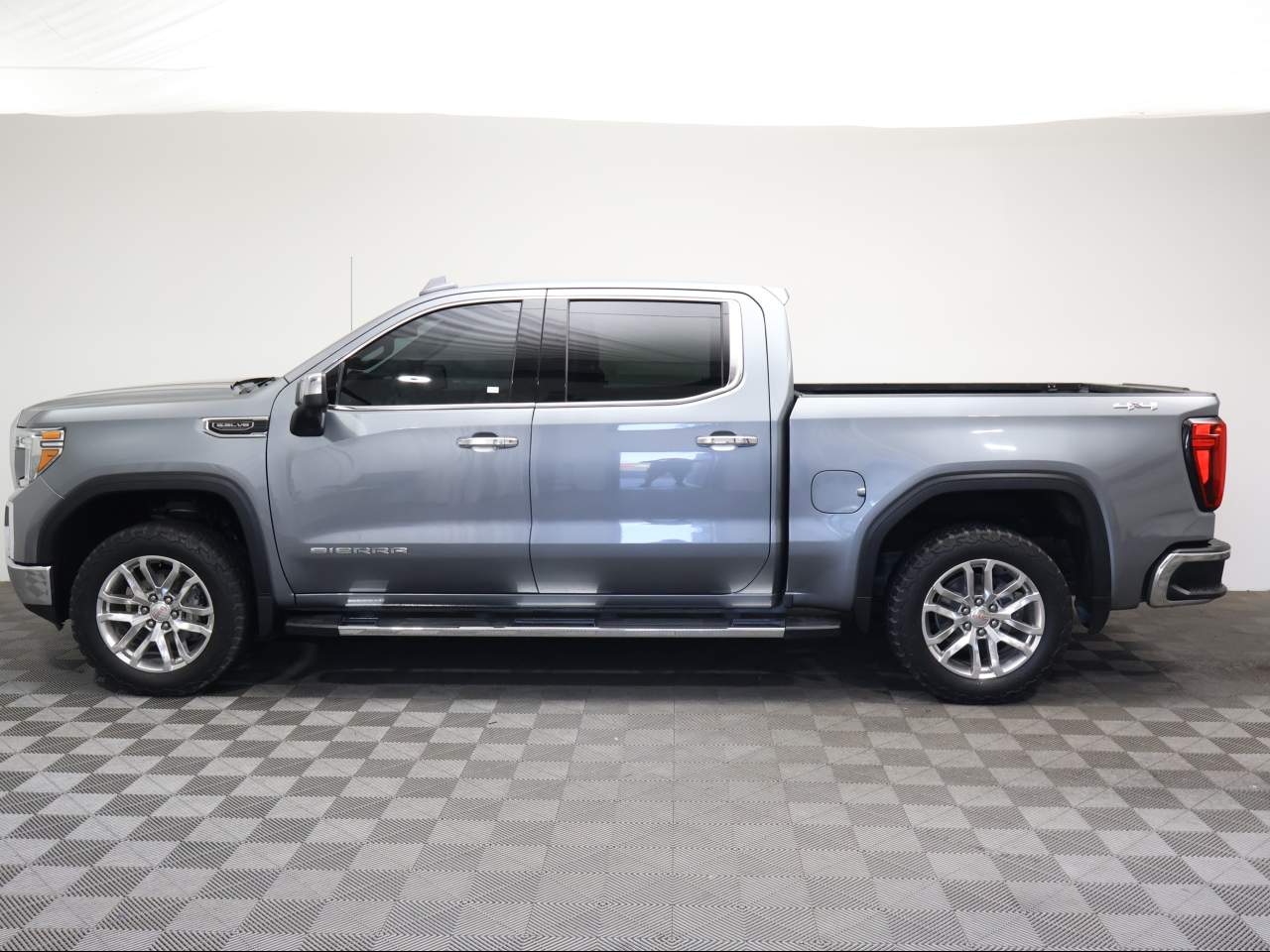 2020 GMC Sierra 1500 SLT Crew Cab
