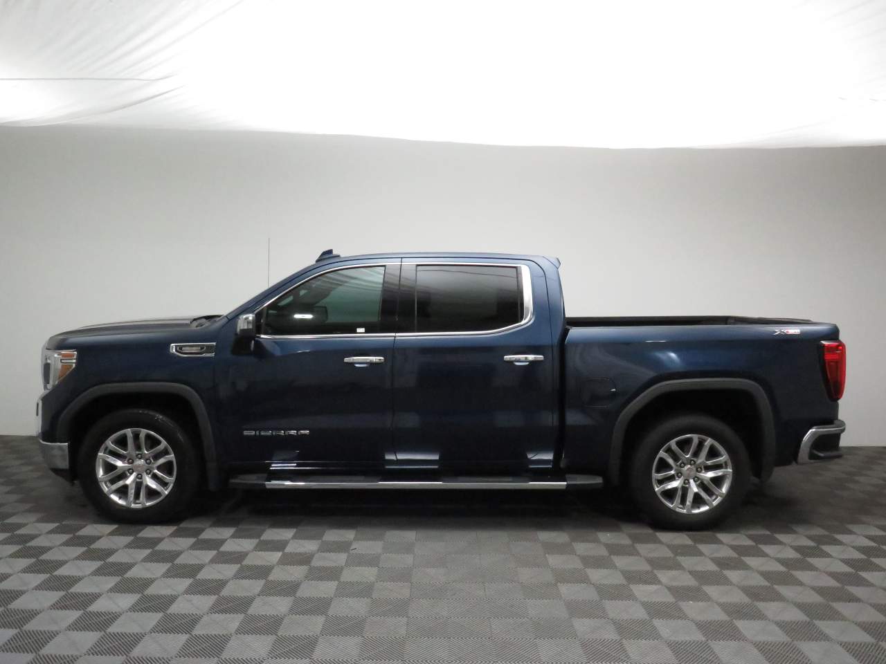2021 GMC Sierra 1500 SLT Crew Cab
