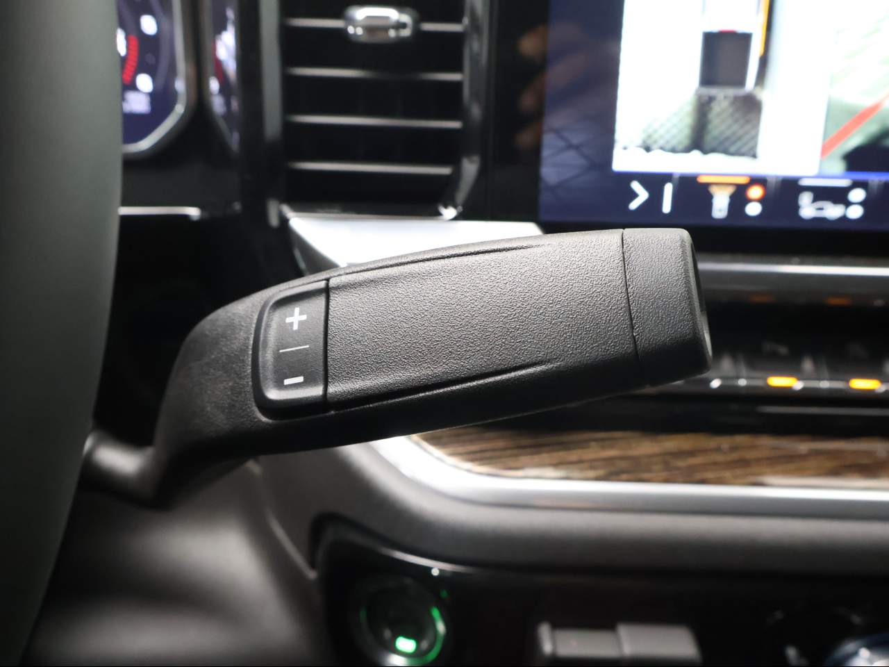 2026 GMC Sierra 1500 Crew Cab SLE 4WD