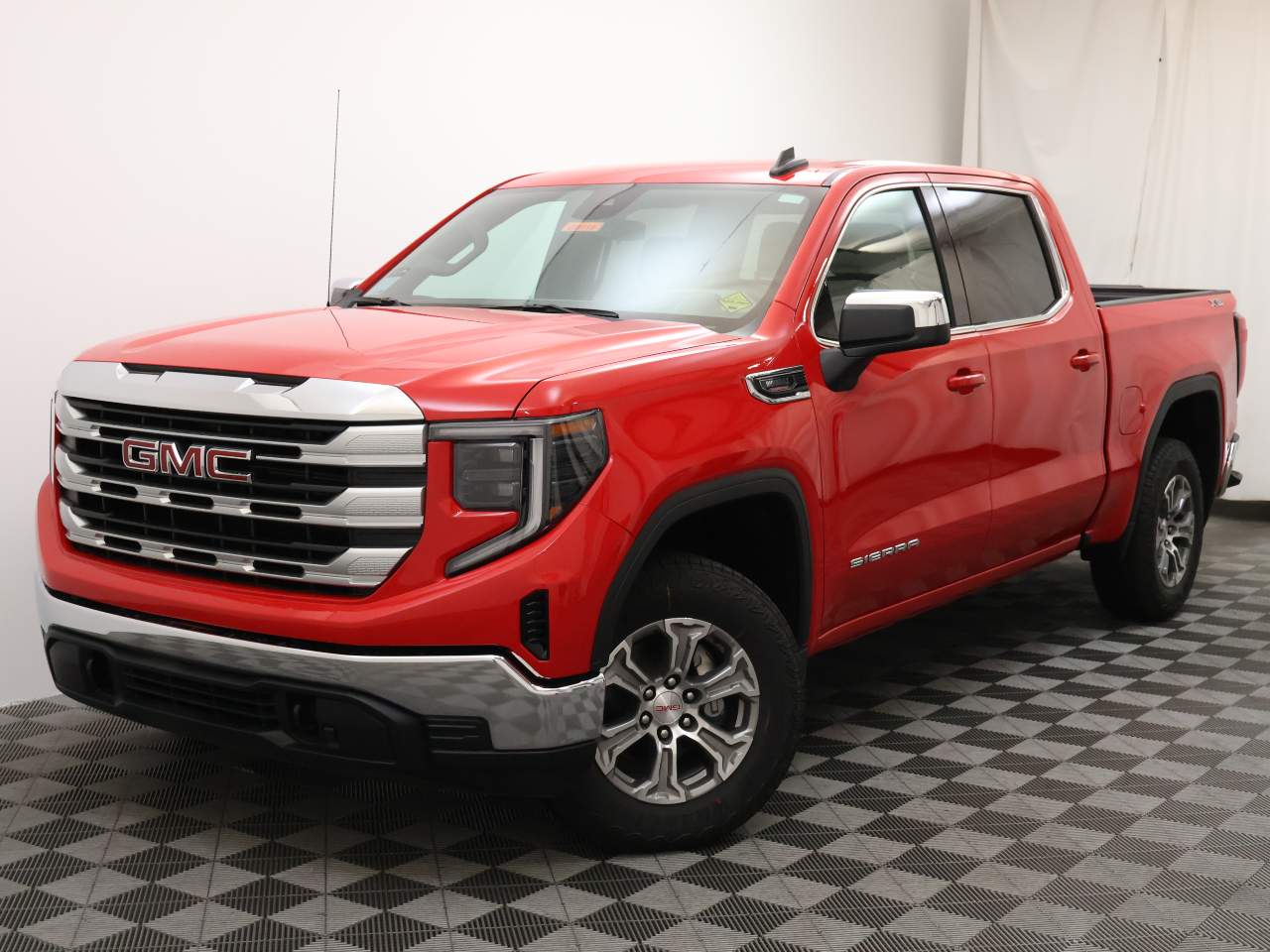 2025 GMC Sierra 1500 Crew Cab SLE 4WD