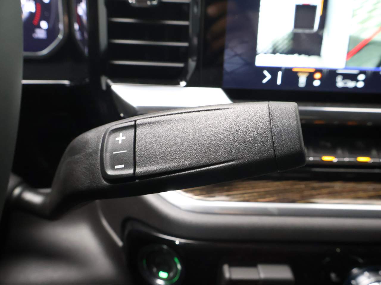 2026 GMC Sierra 1500 Crew Cab SLE 4WD