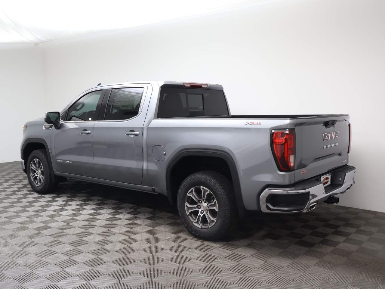 2026 GMC Sierra 1500 Crew Cab SLE 4WD