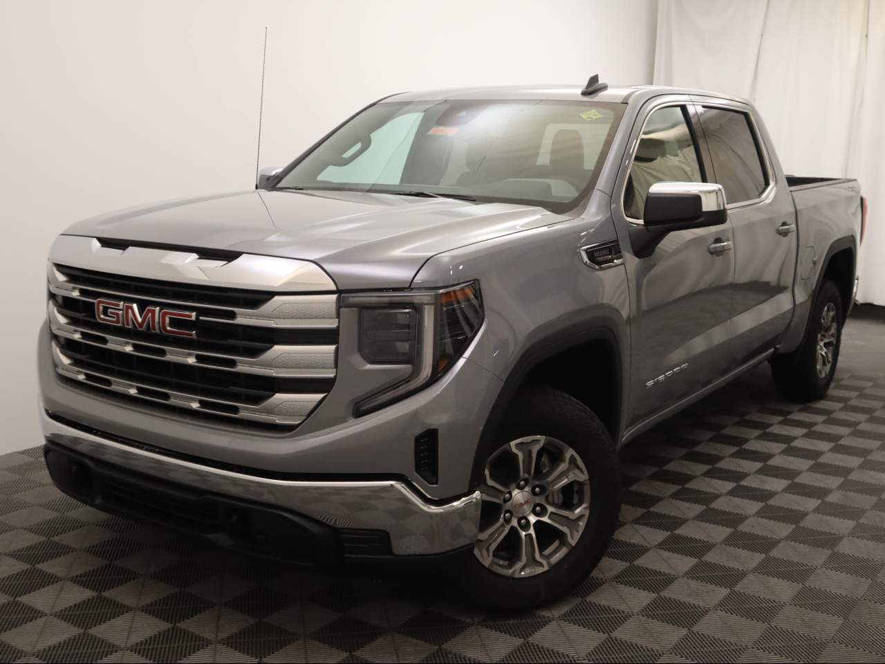 2024 GMC Sierra 1500 Crew Cab SLE 4WD