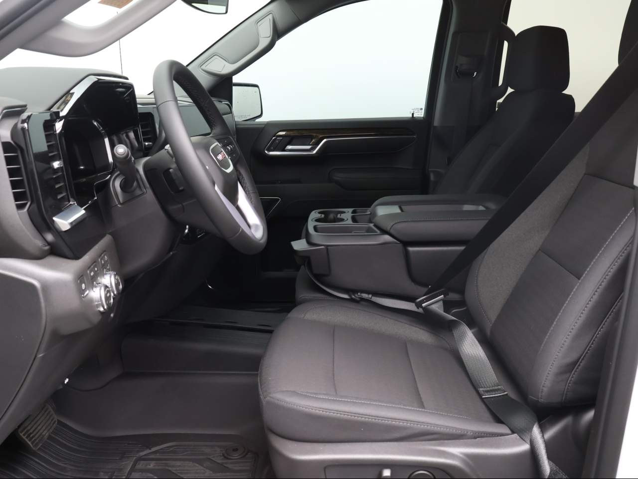 2026 GMC Sierra 1500 SLE - Photo 8
