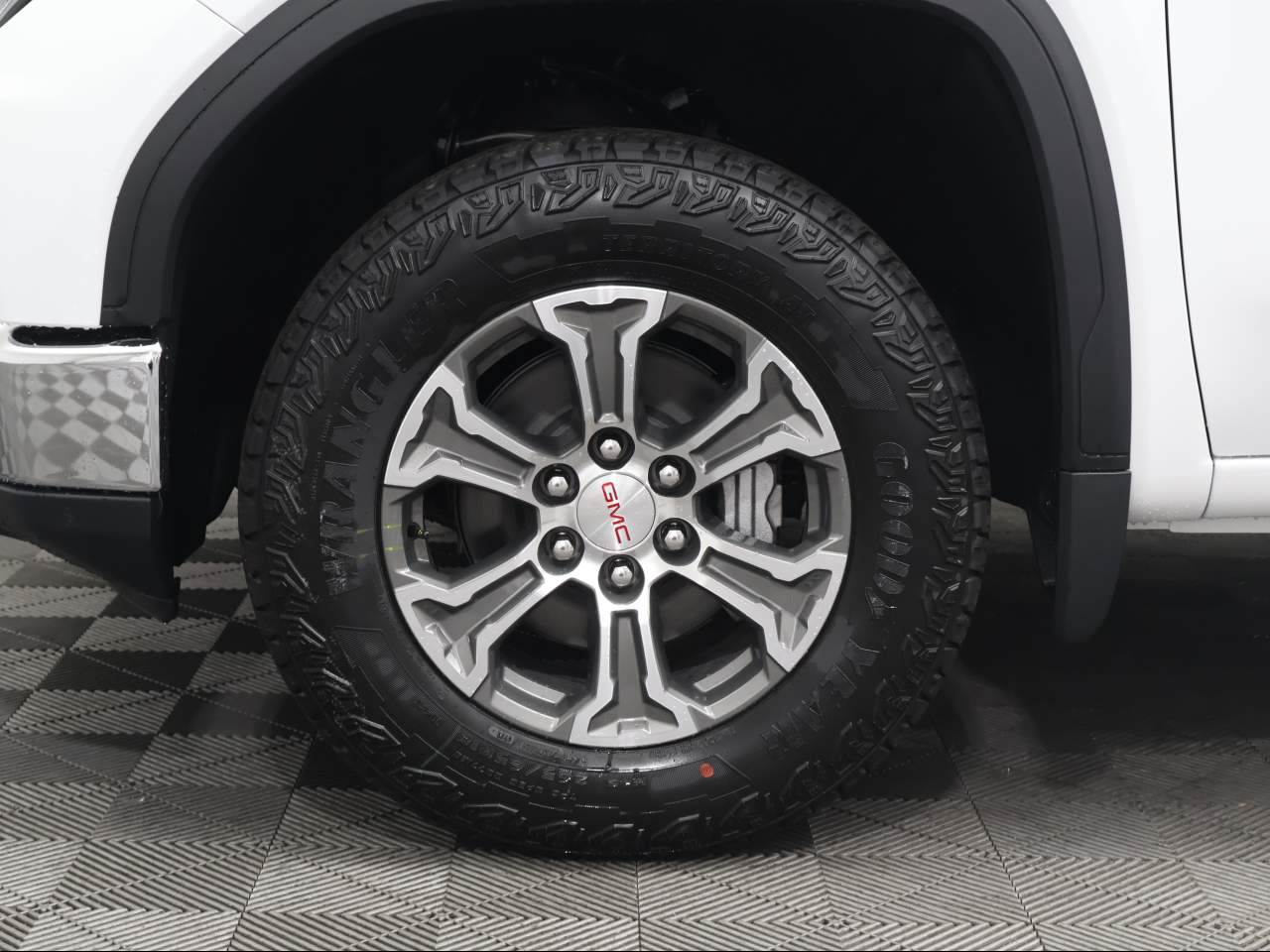 2026 GMC Sierra 1500 SLE - Photo 6