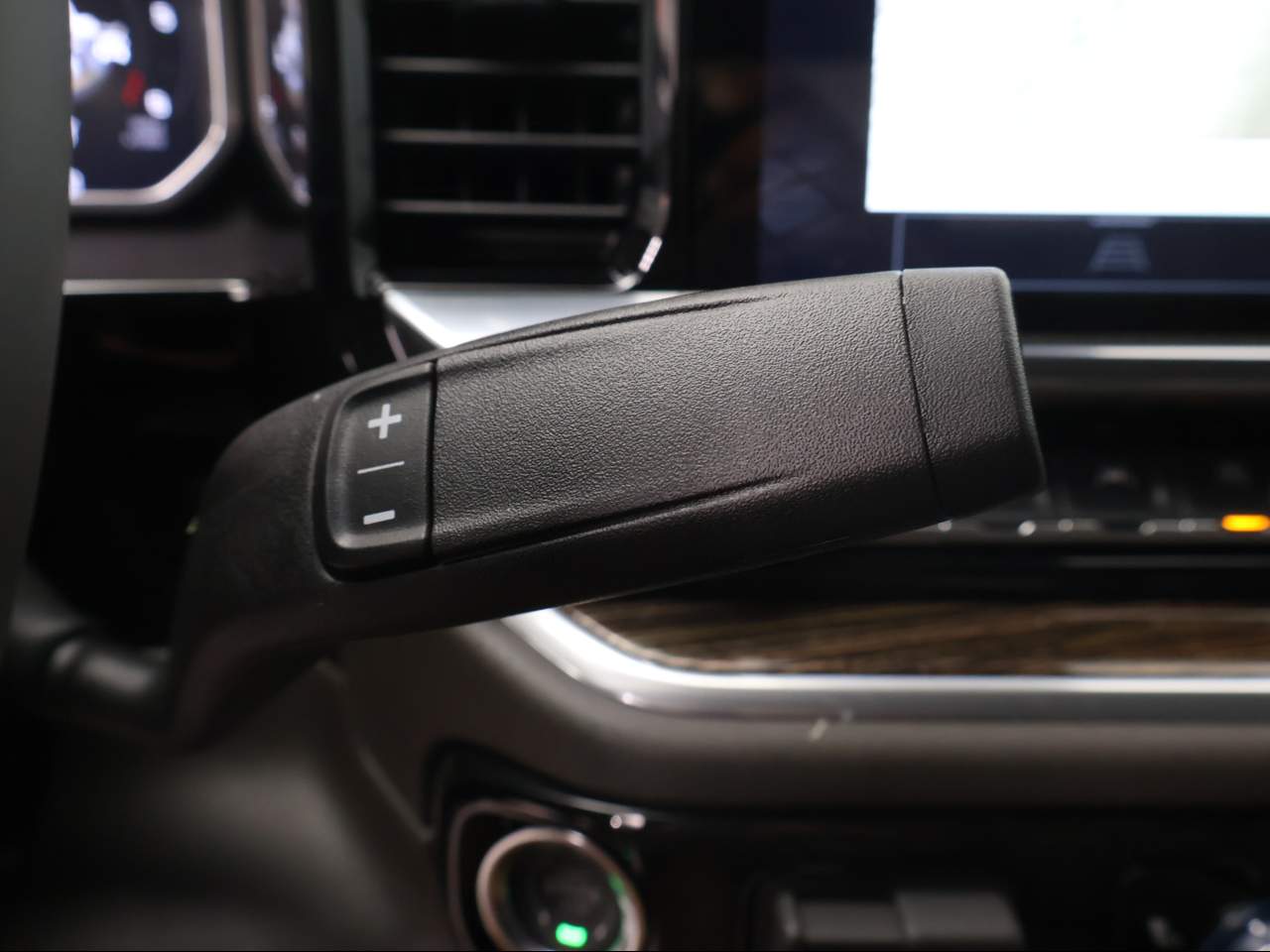 2026 GMC Sierra 1500 Crew Cab SLE 4WD