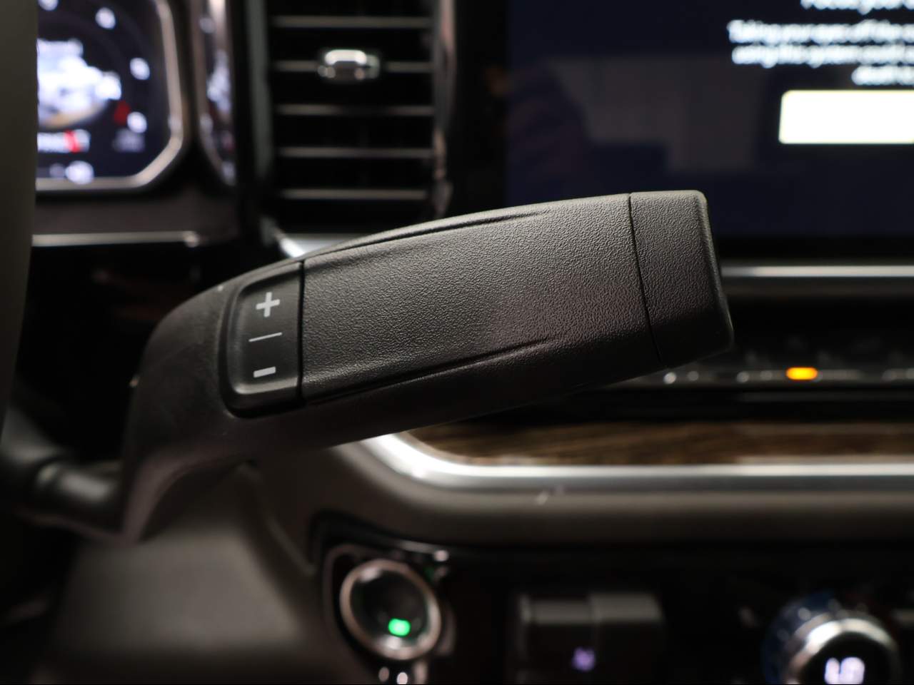 2026 GMC Sierra 1500 Crew Cab SLE 4WD