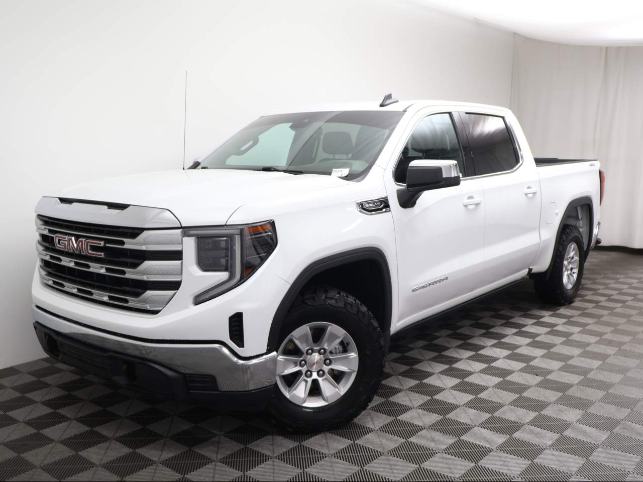 2022 GMC Sierra 1500 SLE Crew Cab